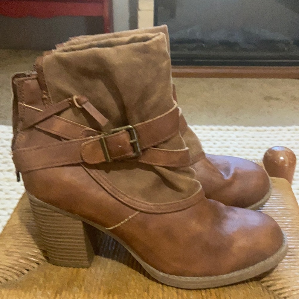Heeled boots